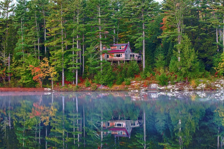 The 10 Best Lakes in New England - Explore New England